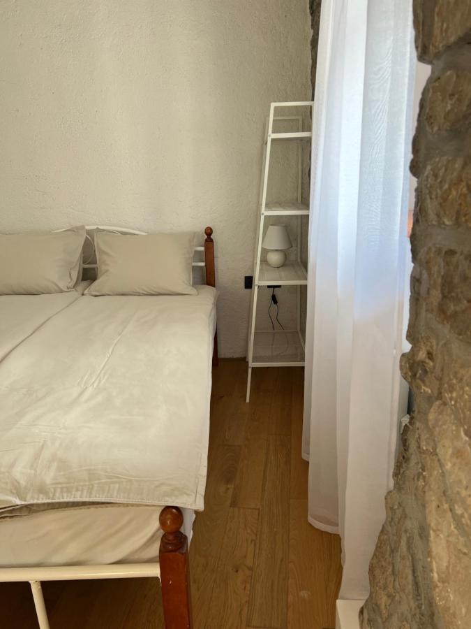 Guesthouse 45 Dutovlje Zewnętrze zdjęcie