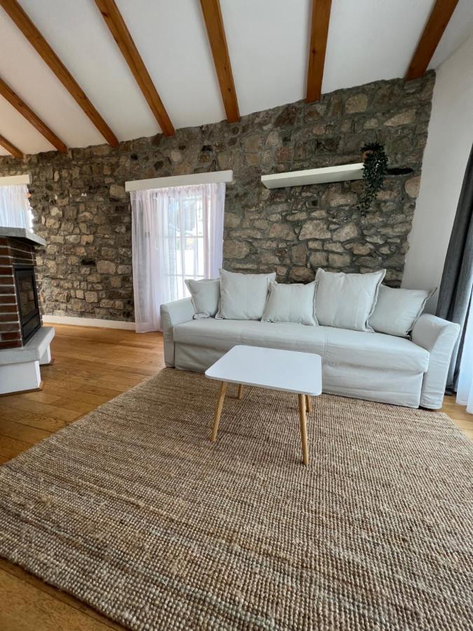 Guesthouse 45 Dutovlje Zewnętrze zdjęcie