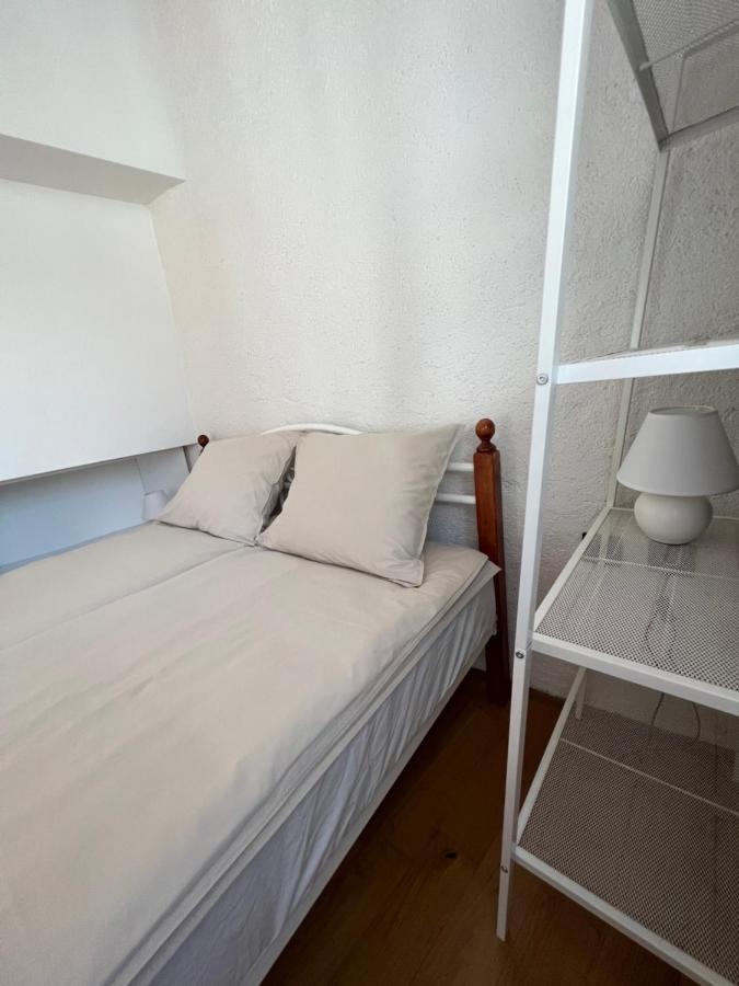 Guesthouse 45 Dutovlje Zewnętrze zdjęcie